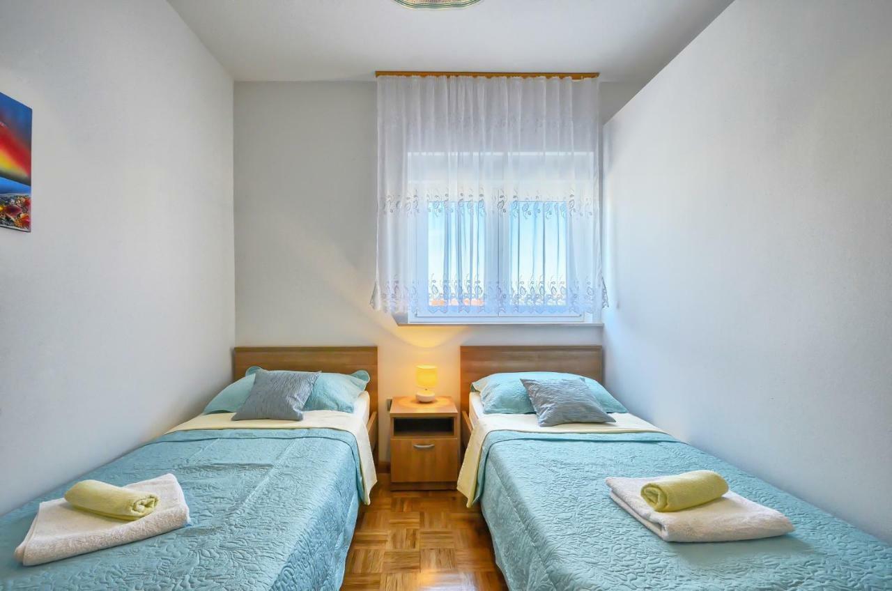 Apartment Pecirep Пула Екстериор снимка